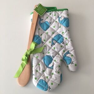 Mainstreet Collection  Oven Mitt w/Wooden Spoon Whale Design